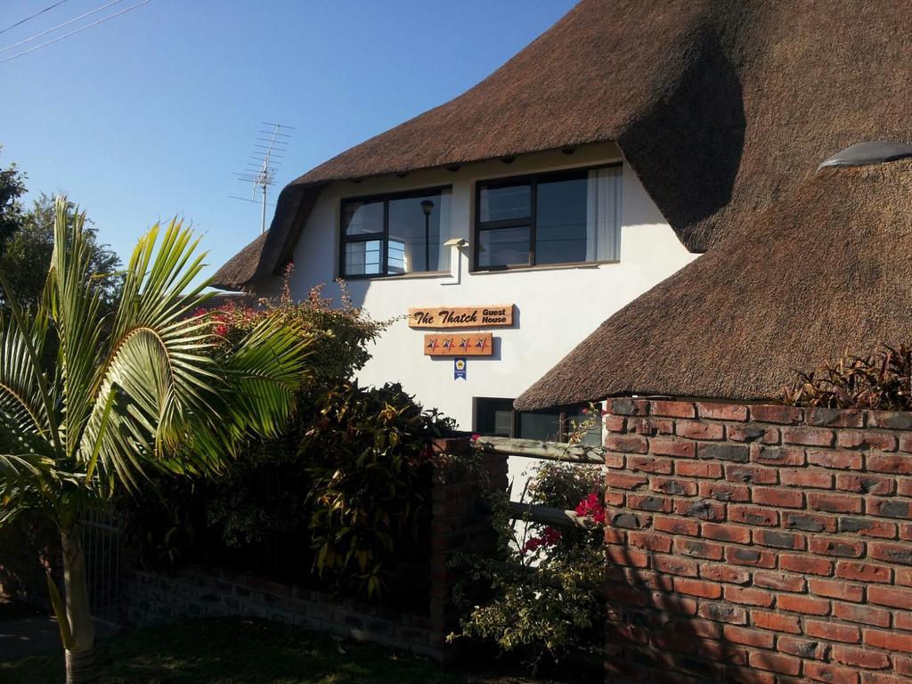 The Thatch Hide East London Exterior photo